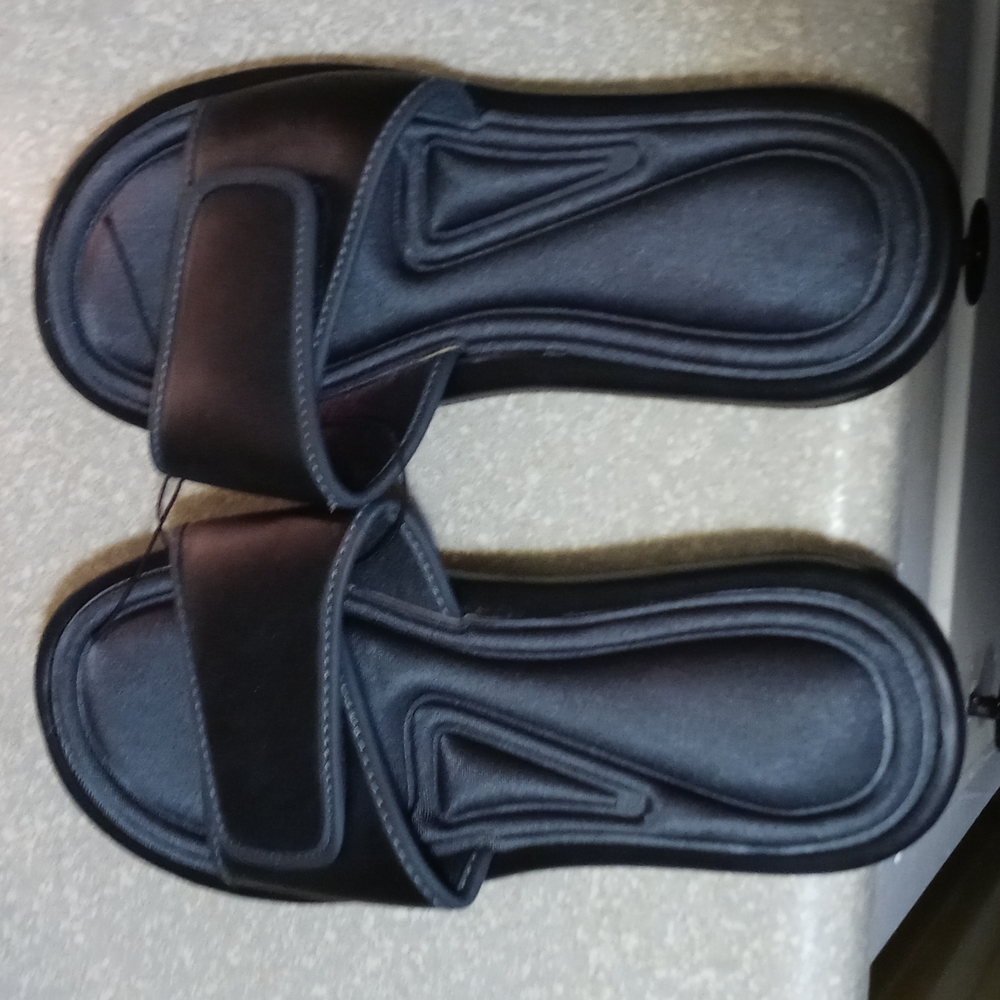 Memory foam slippers